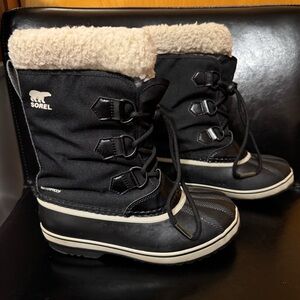 Sorel Children's Yoot Pac Nylon Waterproof Boot black size 4